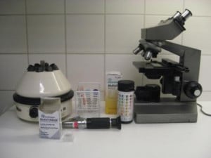 urineonderzoek_instrumenten_dierenkliniek_de_paltrok